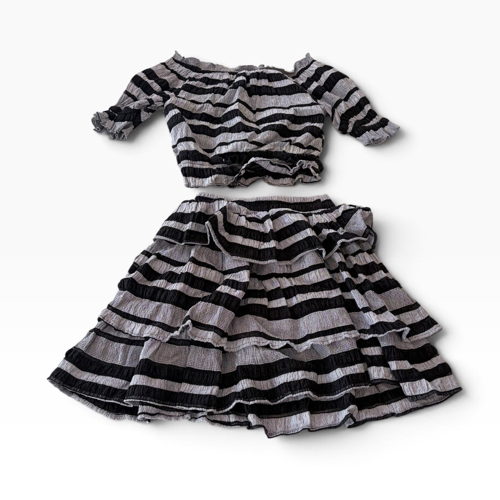 Glam Black White Striped 2 Piece Set Smocked Off Shoulder Crop Top Skirt S